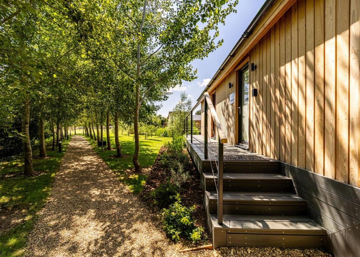 Woad Mill Lakeside Lodges Boston Exterior foto